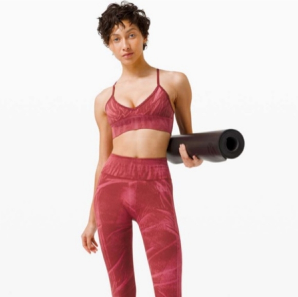 NWT Lululemon Ebb to street bra A/B Wash - Picture 9 of 10